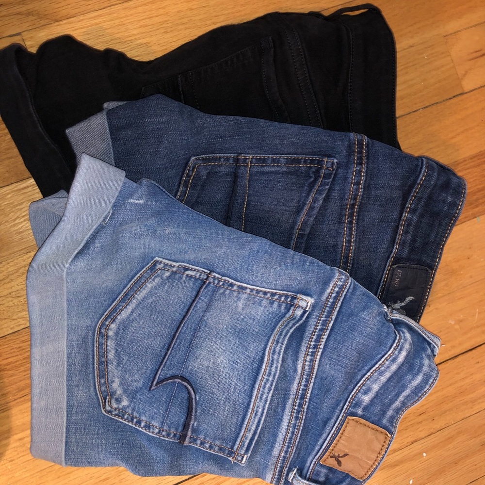 American Eagle shorts (price is for all three)